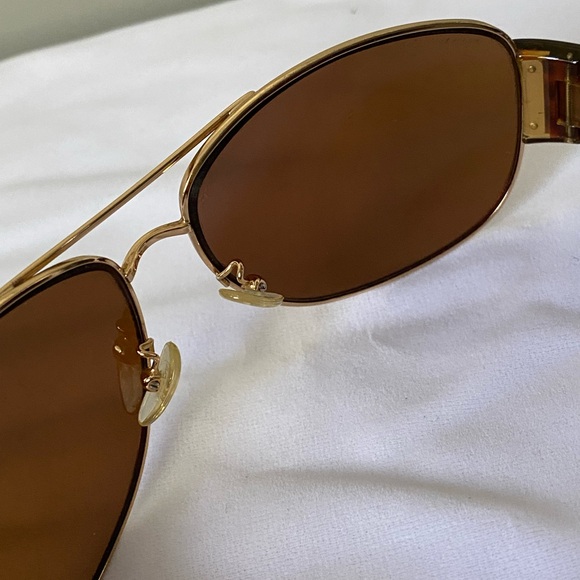 Prada sunglasses - Picture 11 of 15